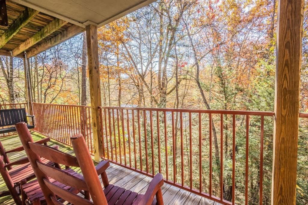 Sasquatch Lodge E Sleeps 13 Gatlinburg Eksteriør bilde