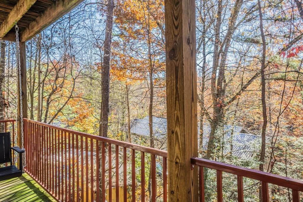 Sasquatch Lodge E Sleeps 13 Gatlinburg Eksteriør bilde