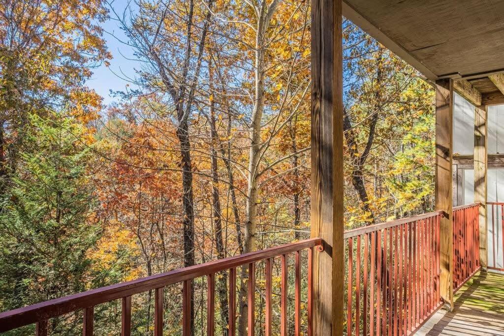 Sasquatch Lodge E Sleeps 13 Gatlinburg Eksteriør bilde