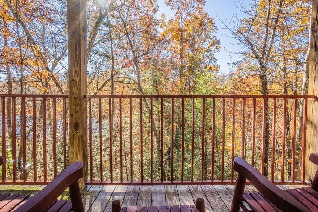 Sasquatch Lodge E Sleeps 13 Gatlinburg Eksteriør bilde