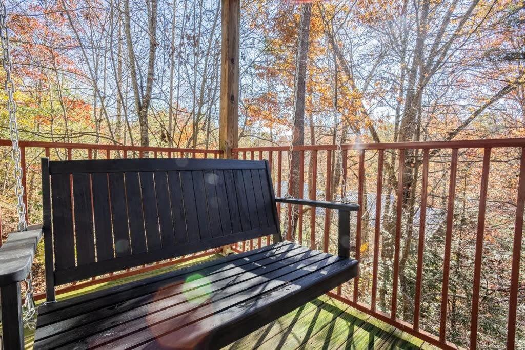 Sasquatch Lodge E Sleeps 13 Gatlinburg Eksteriør bilde